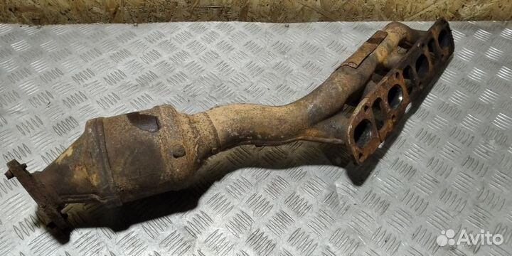 Коллектор выпускной правый Infiniti Qx 2004-2009