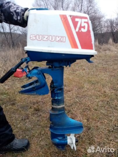Продам лодочный мотор Suzuki 7.5л.с