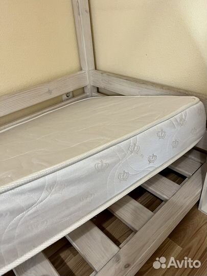 Кровать домик с матрасом