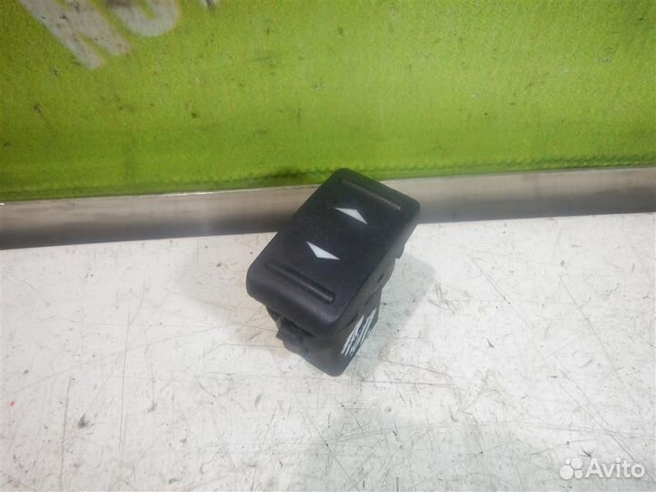 Кнопка стеклоподъемника Форд Фокус 2