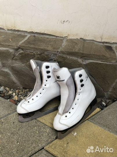 Коньки, 32 размер