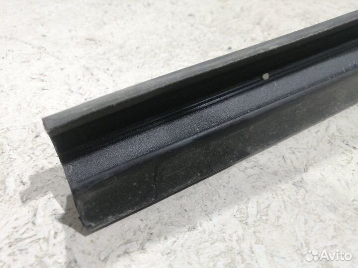 Направляющая стекла передняя левая Bmw X3 F25 20DX