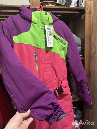 Зимний комбинезон для девочки 148