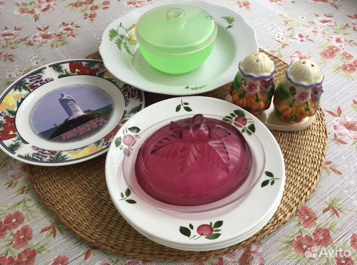 Посудa ложки вилки тарелки