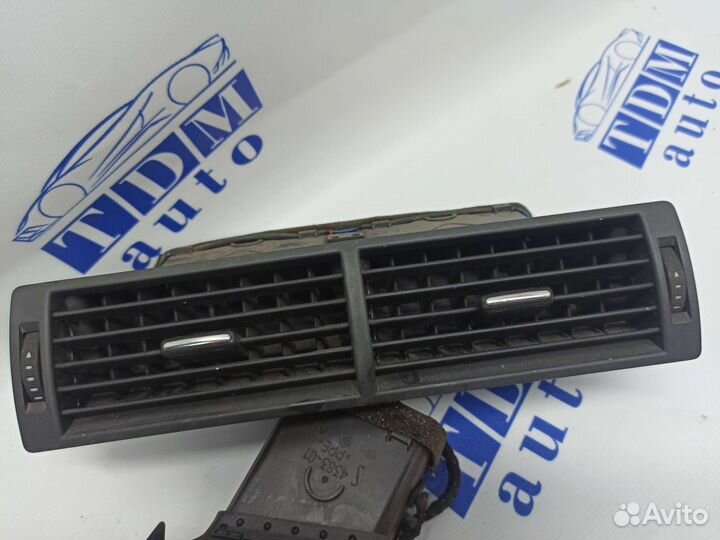 Директор воздушный центральный Ауди А4 Б7