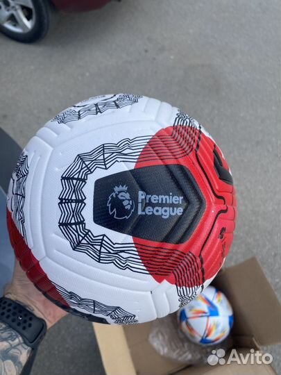 Футбольный мяч nike и adidas