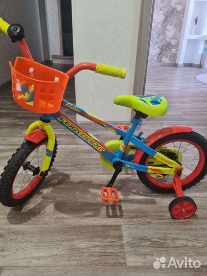 Детский велосипед новый