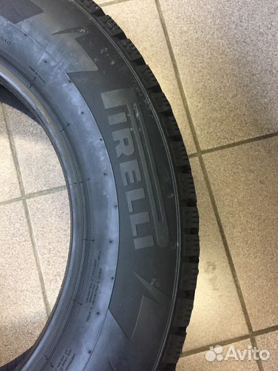 Pirelli Ice Zero 225/65 R17 106T