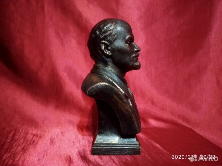 Продаю бюст Ленина