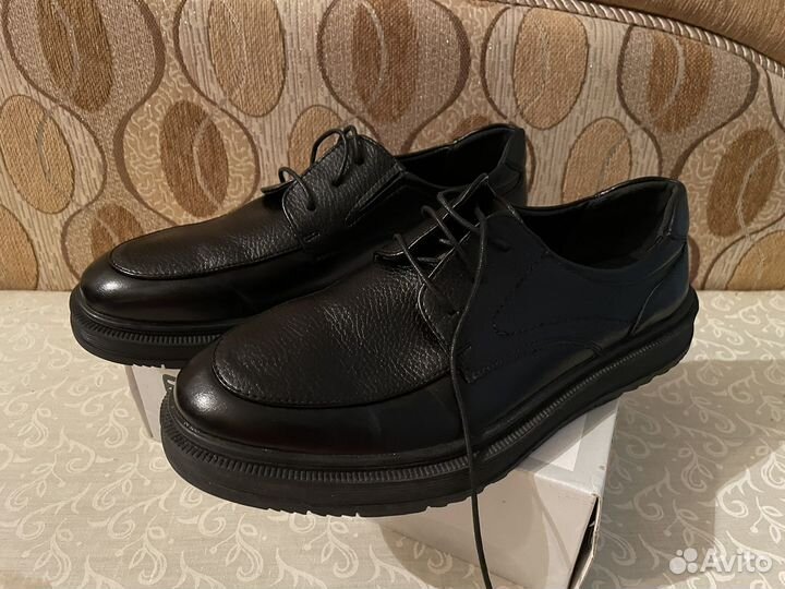 Туфли мужские 40 размер новые