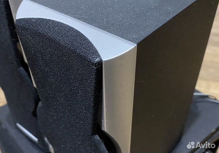 Сабвуфер и колонки Edifier X600