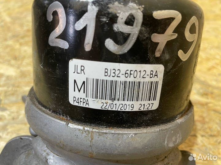 Подушка крепления двигателя правая Jaguar E-Pace