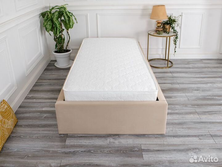 Кровать с матрасом 90 на 200