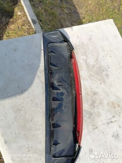 Стекло переднее правое saab 9000