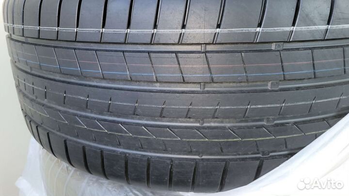 Bridgestone Turanza T005 285/35 R22 106Y