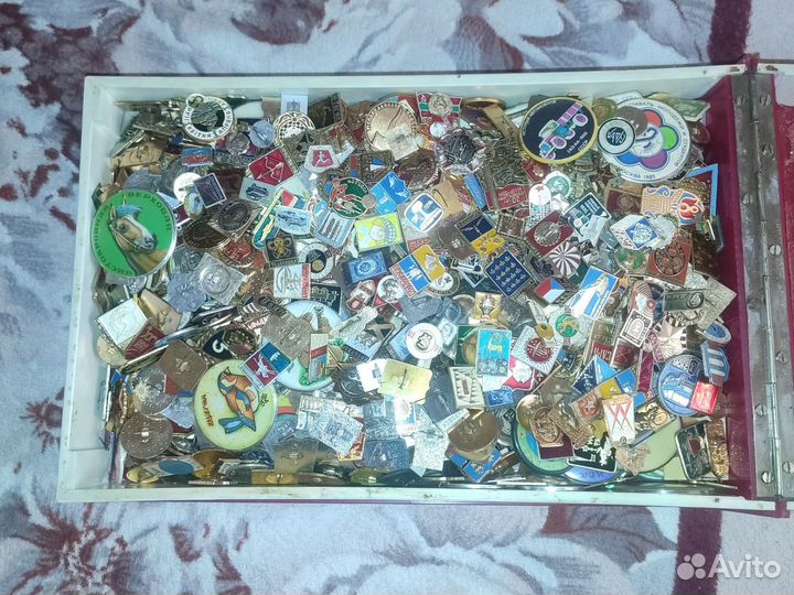 Значки и медали СССР