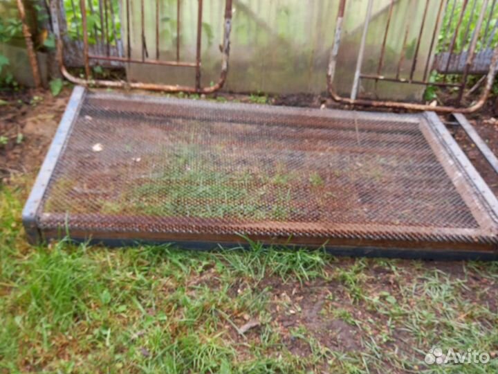 Кровать древняя