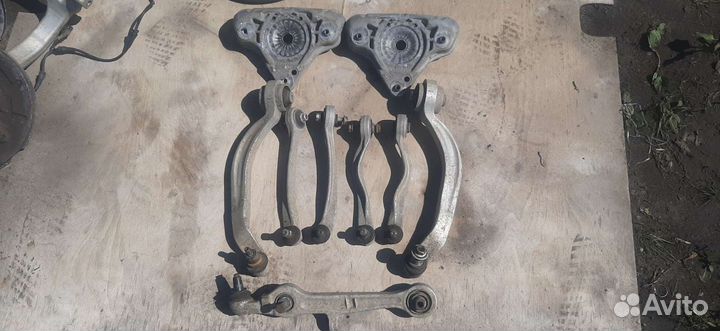 Передние рычаги на Ауди А4 В6