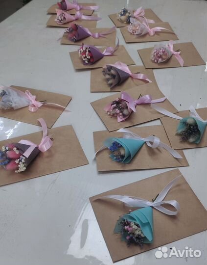 Конверт с мини букетиком из сухоцветов