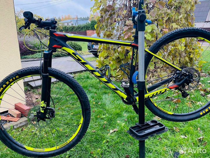 Карбоновый Scott Scale 930