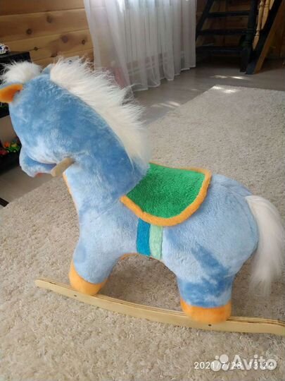 Лошадь качалка