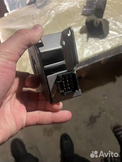 Усилитель субвуфера w164 x164