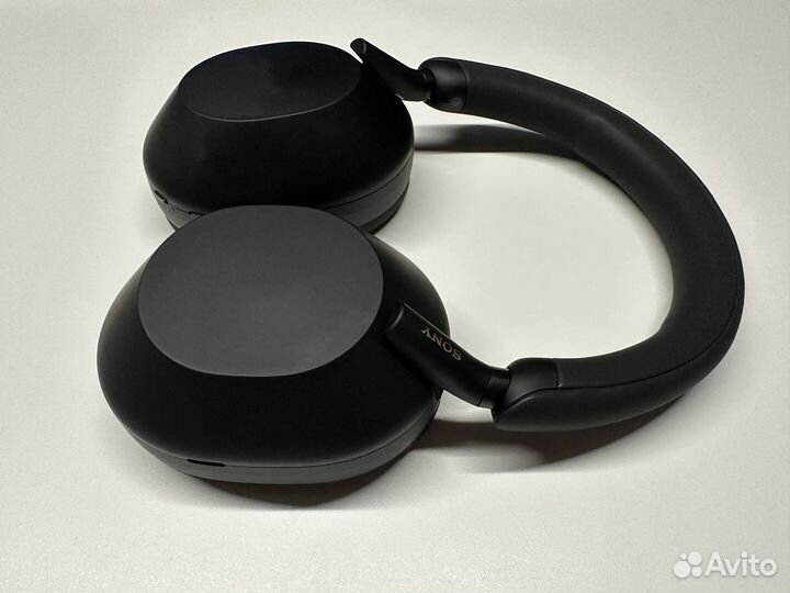 Беспроводные наушники Sony WH-1000XM5