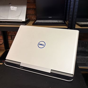 Игровой ноутбук Dell G7