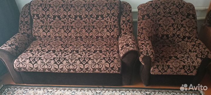 Продам софу с креслом