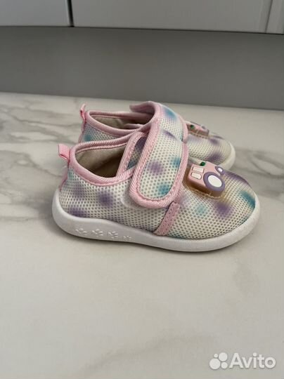 Кроссовки для девочки