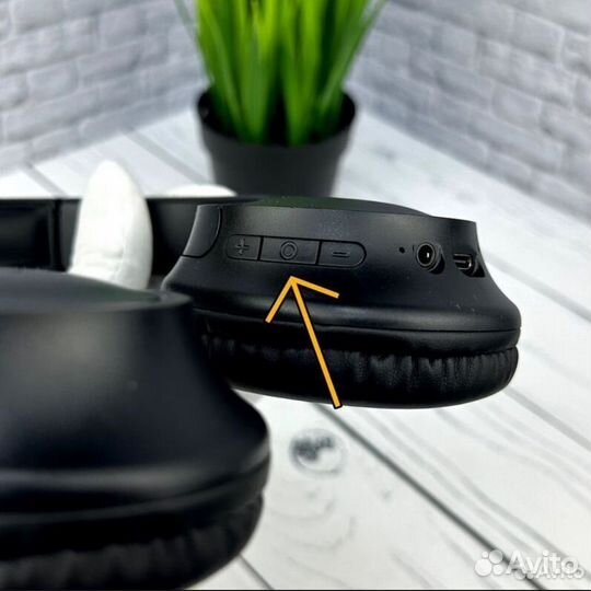 Беспроводные наушники JBL накладные