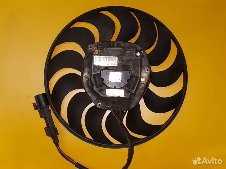 Вентилятор охлаждения двигателя Ауди А8