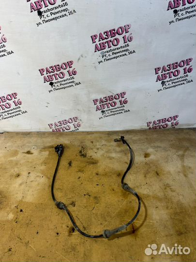 Датчик abs передний Fiat Linea