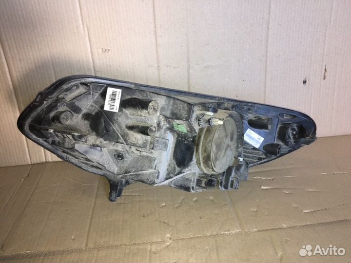 Фара правая Ford Ecosport 2012-2017