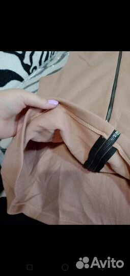 Костюм женский новый 48