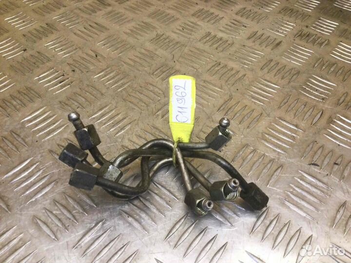 Трубка топливная Мерседес Ц класс 611962