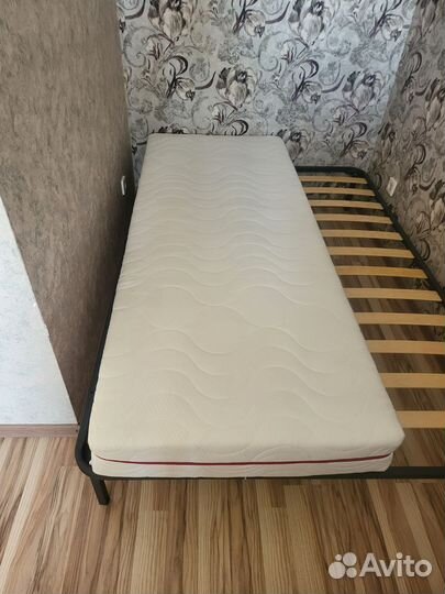 Матрас новый 160х200 + защитный чехол + простынь