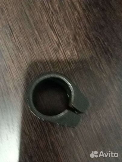 Зажим для трюкового самоката