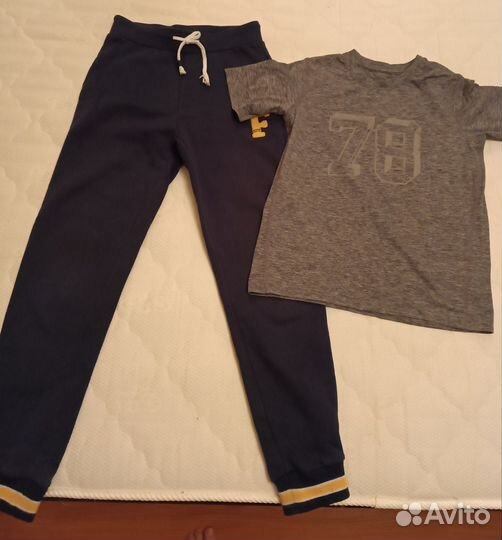 Спортивные штаны и футболка из эластана