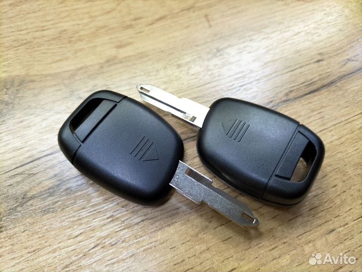 Ключ Renault Clio