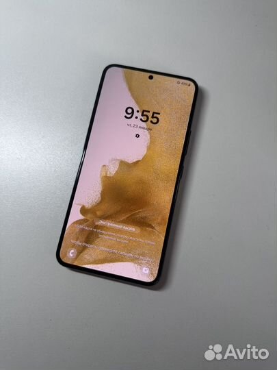 Samsung Galaxy S22, 8/256 ГБ