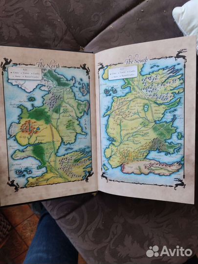 Раритетная книга Игра Престолов на английском