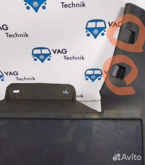 Скоба крепления брызговика vw t4