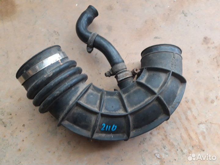 Патрубок воздушного фильтра LADA 2110