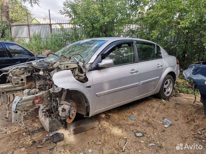Renault megane 2 по запчастям
