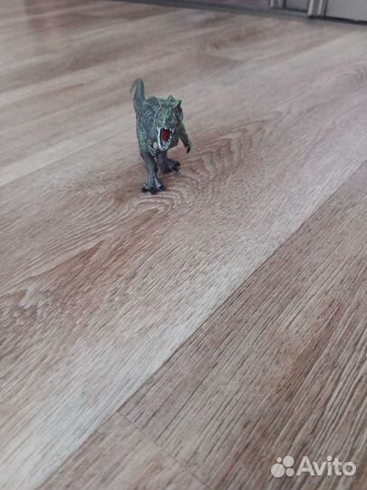 Динозавры игрушки