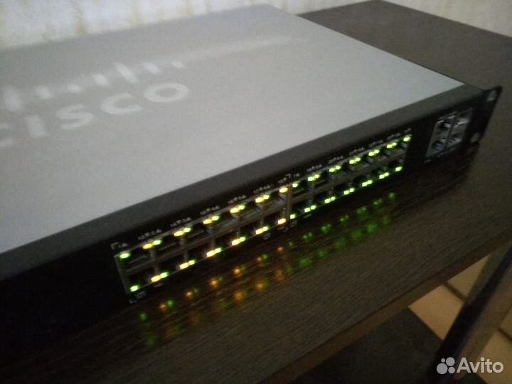 Коммутатор Cisco sf200-24p