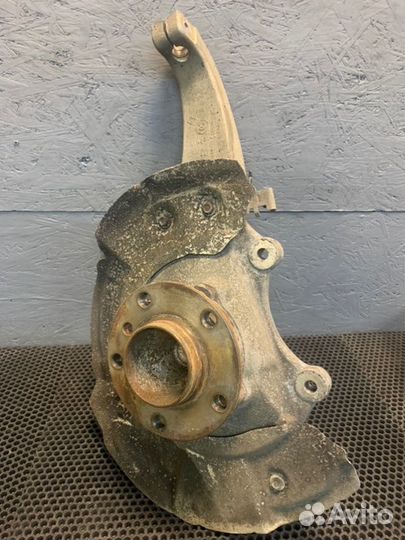 Кулак поворотный передний левый Bmw 520I F10 N20