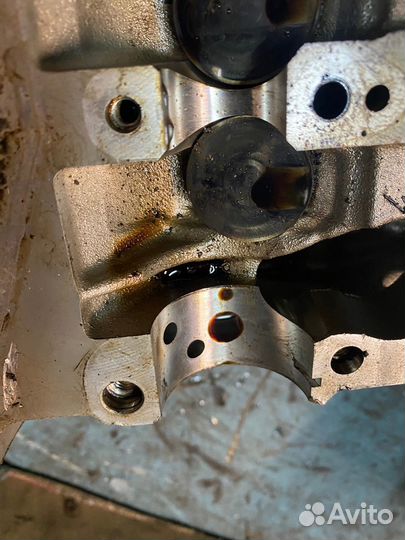 Бугель распредвал митсубиси лансер 10