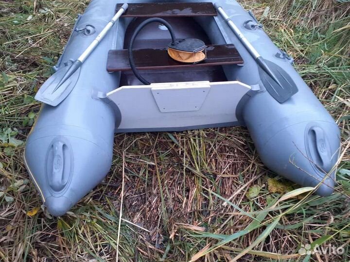 Надувная лодка пвх Catfish 270 б.у